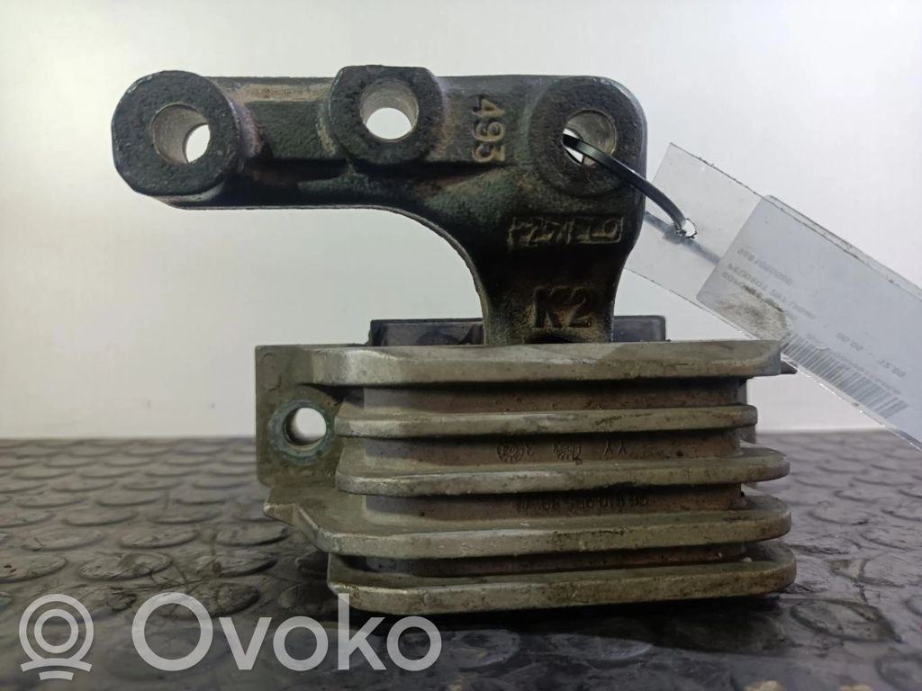 Peugeot 207 Engine mount bracket 