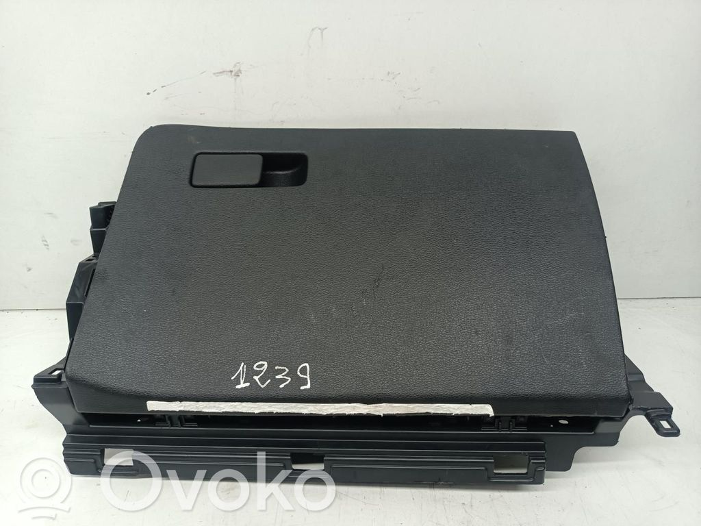 Handschuhfach   K6KCD53200