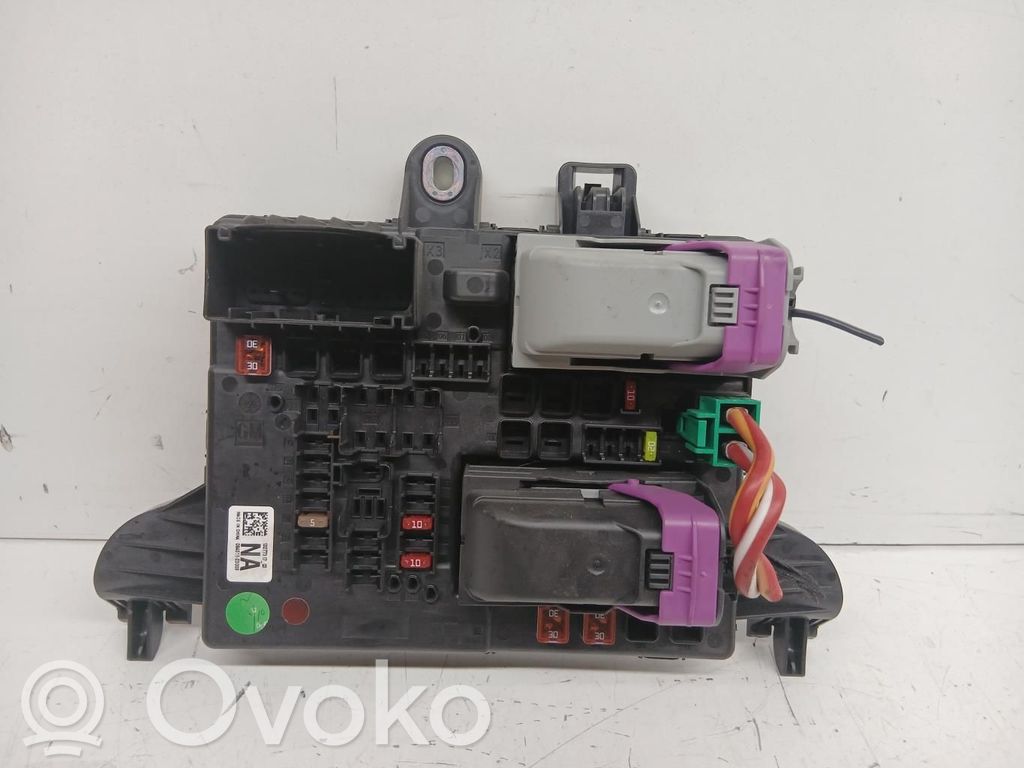 Módulo de fusible   1327731703