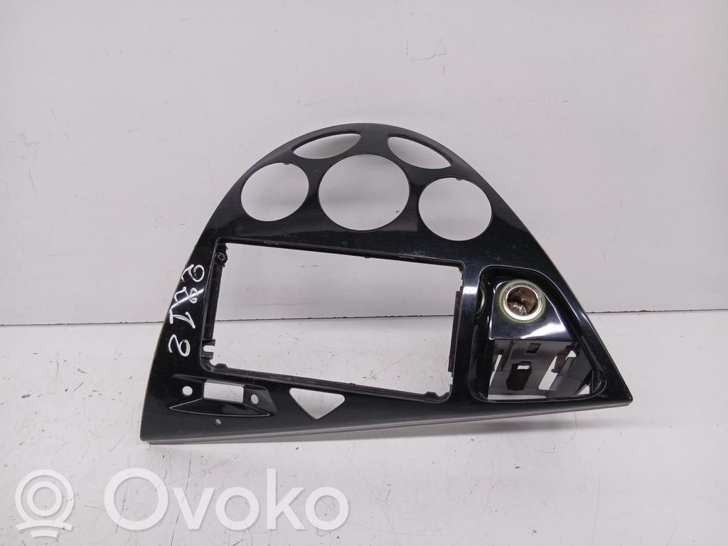 Ford Focus Garniture inférieure 