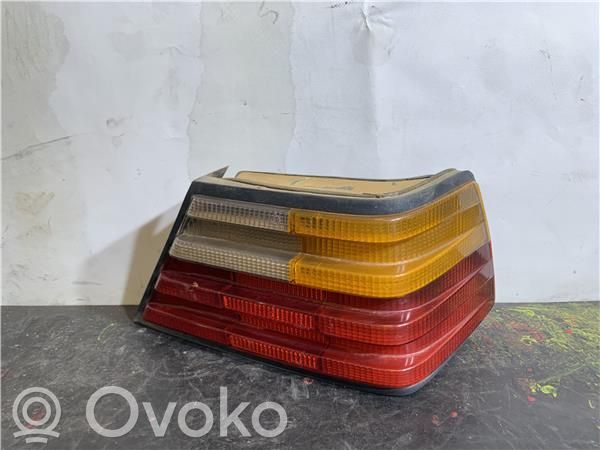 Mercedes-Benz E W124 Lampă spate în caroserie 