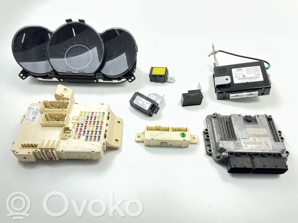 KIA Ceed Engine ECU kit and lock set 
