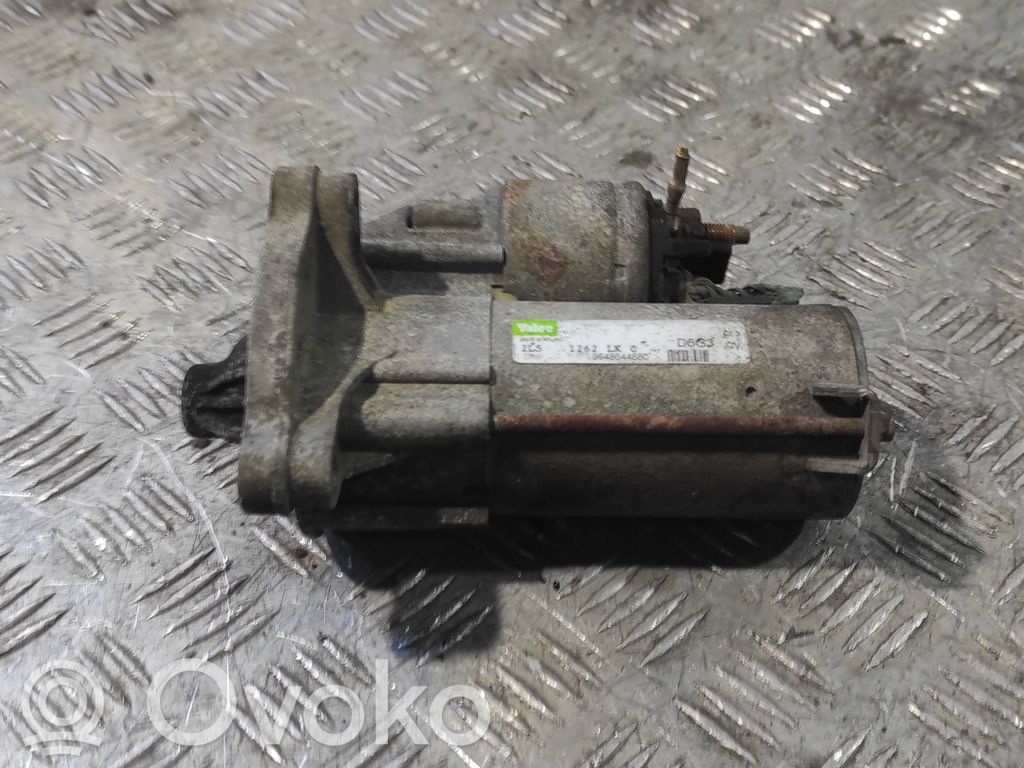 Peugeot 1007 Starter motor 