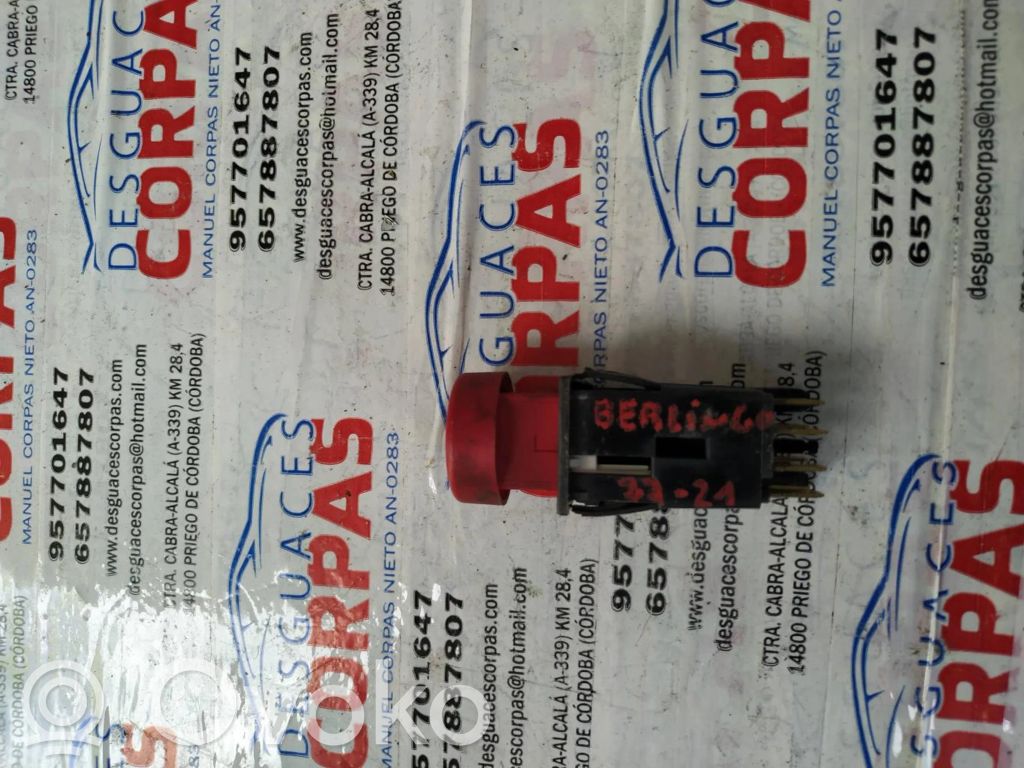Botón interruptor de luz de peligro