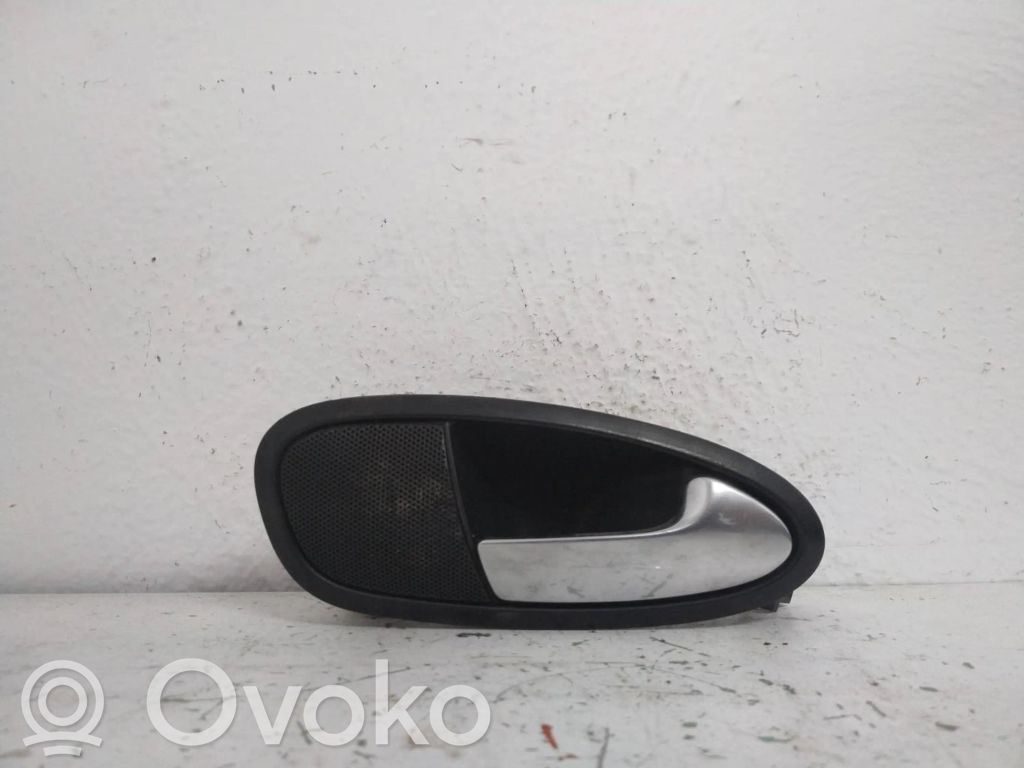 Manecilla interna puerta delantera   5P0837571,5P0837571