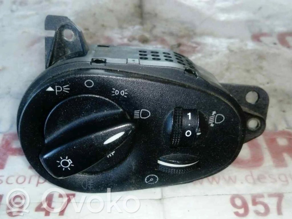 Valokatkaisija   98AG13A024BH