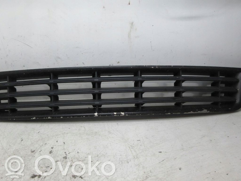 Audi A8 S8 D3 4E Front bumper lower grill 