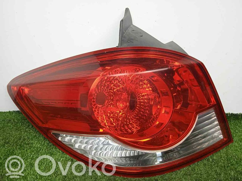 Rear/tail lights   0915EXTERIOR,5PUERTAS