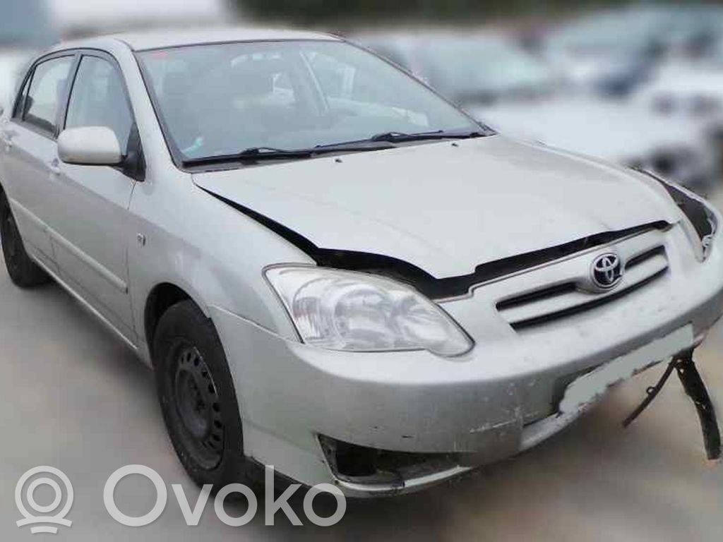 Toyota Corolla E120 E130 Priekinis pusašis 