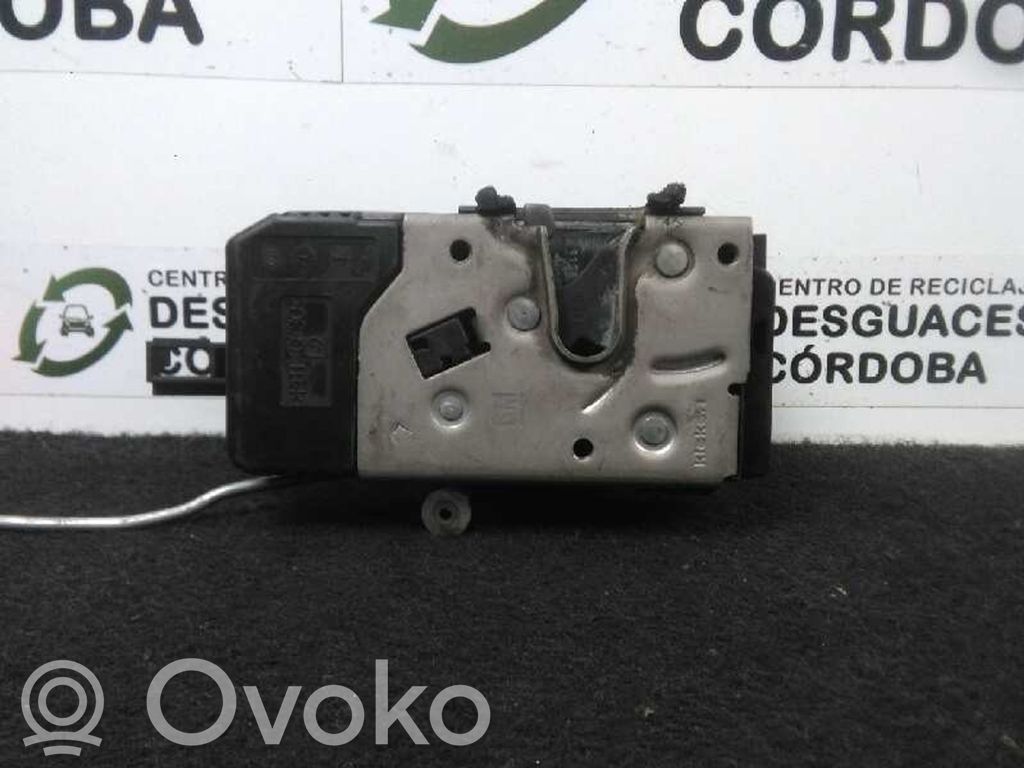 Priekšpusē slēdzene   13210767,VECTRAC5PUERTAS,ELECTRICA5PIN