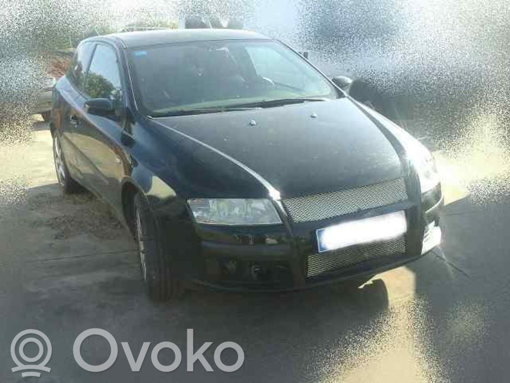 Fiat Stilo Półoś przednia 