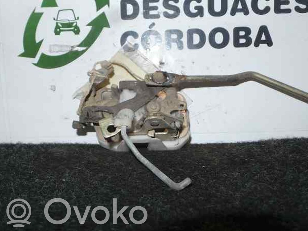 Cerradura de puerta delantera   5PUERTAS