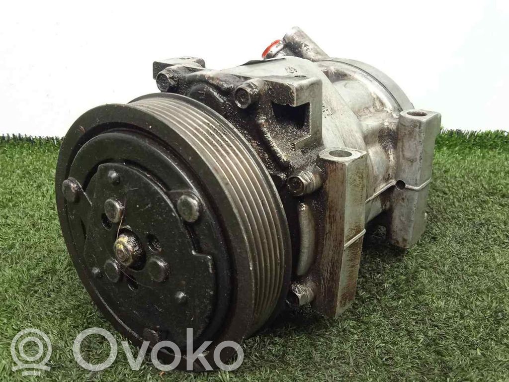 Renault Kangoo I Air conditioning (A/C) compressor (pump) 