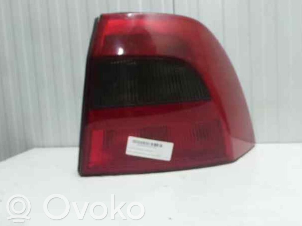 Opel Vectra B Galinis žibintas kėbule 