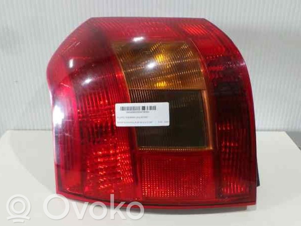 Toyota Corolla E120 E130 Rückleuchte Heckleuchte 