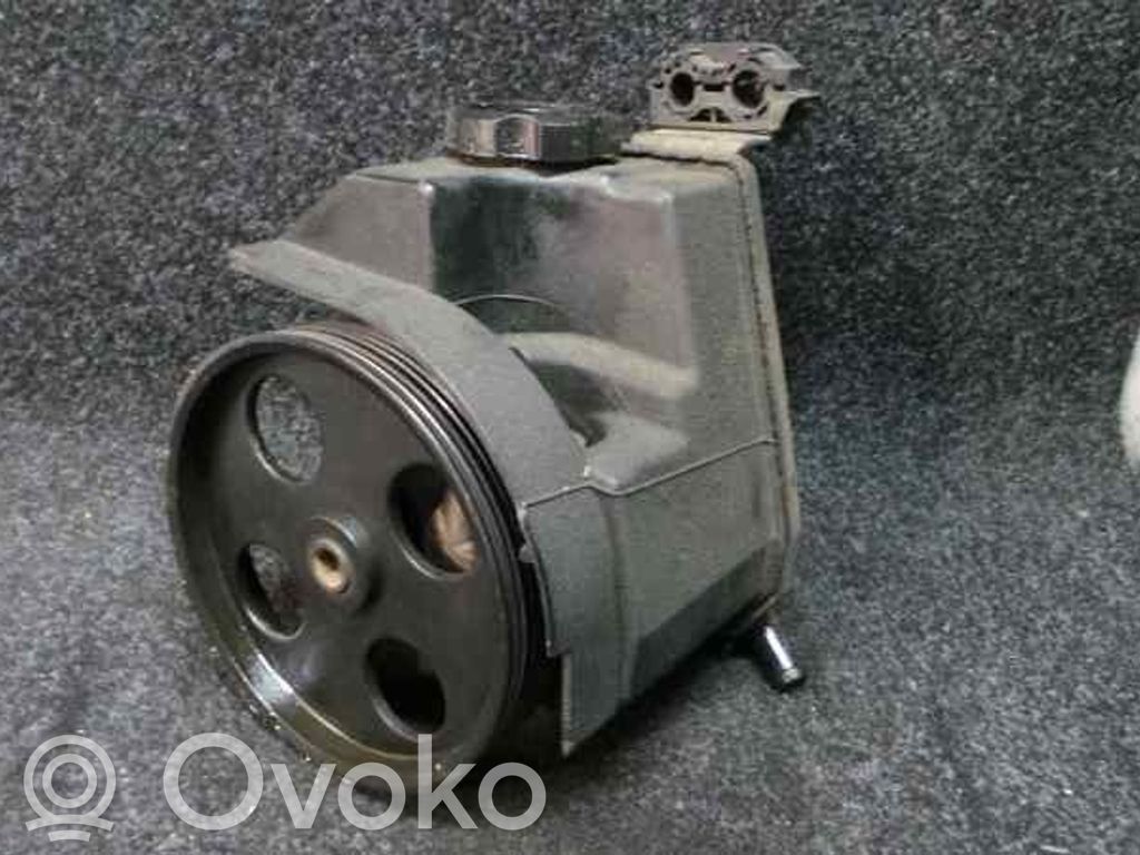 Peugeot 206 Power steering pump 