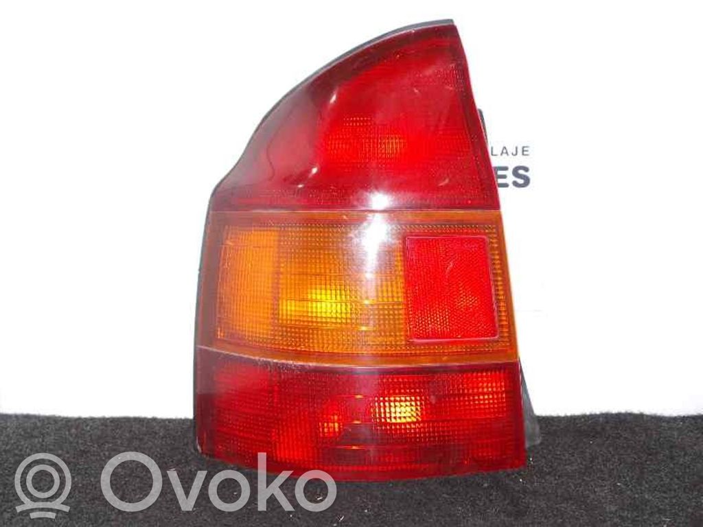 Rear/tail lights   9498