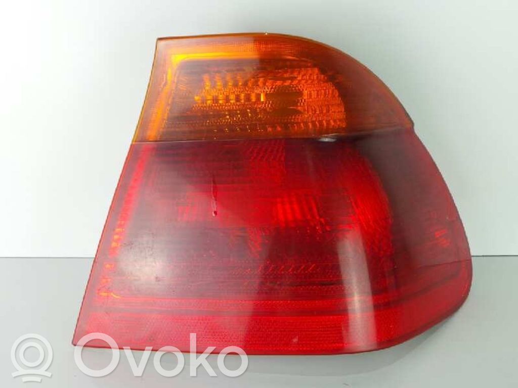BMW 3 E46 Aizmugurējais lukturis virsbūvē 