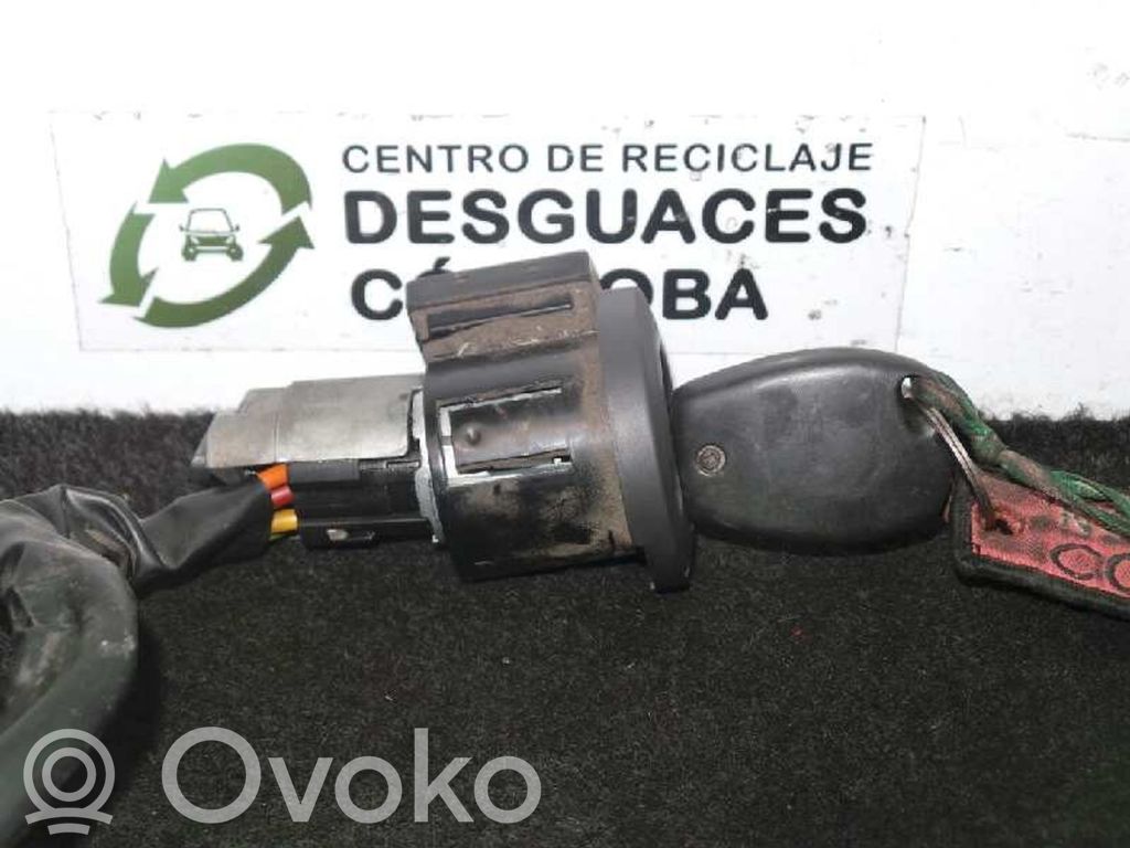 Užvedimo spynelė   1CONECTOR,4CABLES