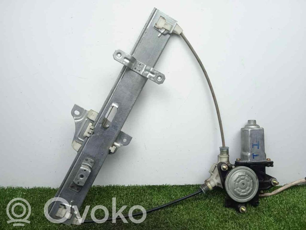 Suzuki Liana Rear window lifting mechanism without motor 