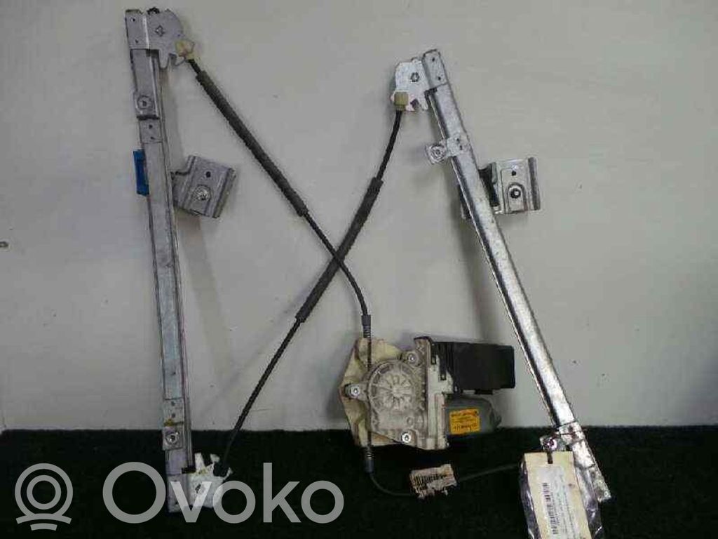 Front door manual window regulator   BORAGOLFIV