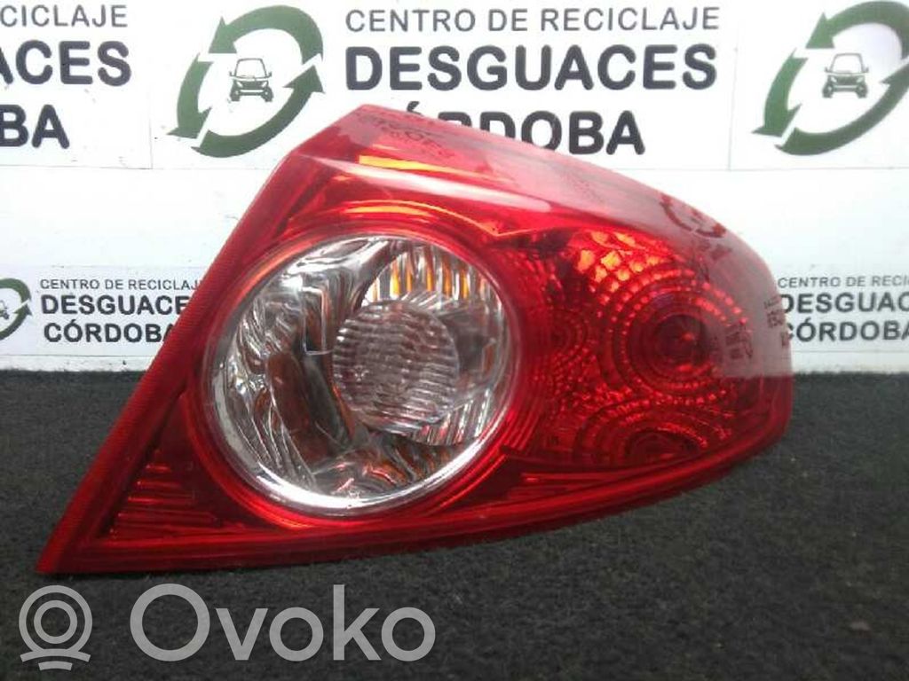 Rear/tail lights   5PUERTAS
