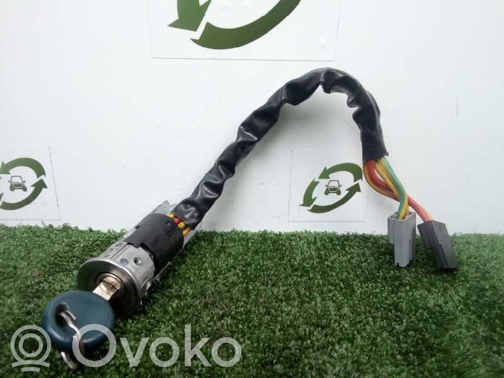 Užvedimo spynelė   844039C225F2995,2CONECTORES,4CABLES