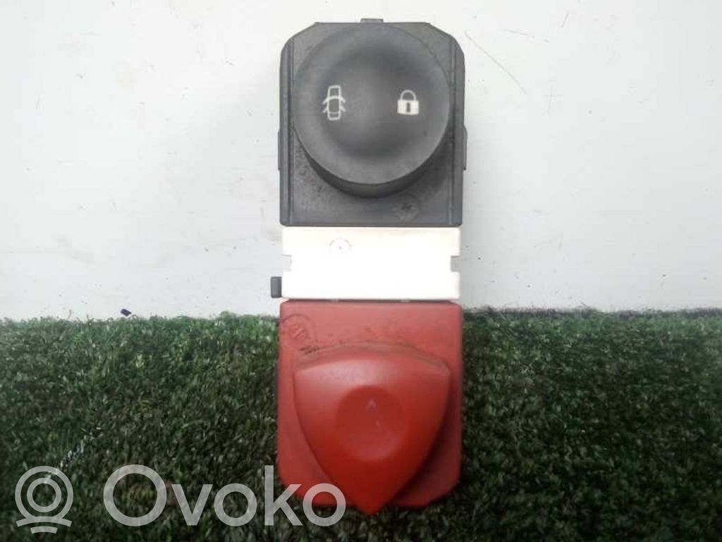 Renault Scenic RX Hazard light switch 