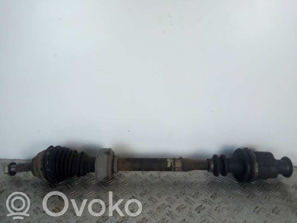 Priekšējā pusass   SINCORONA,L740MM