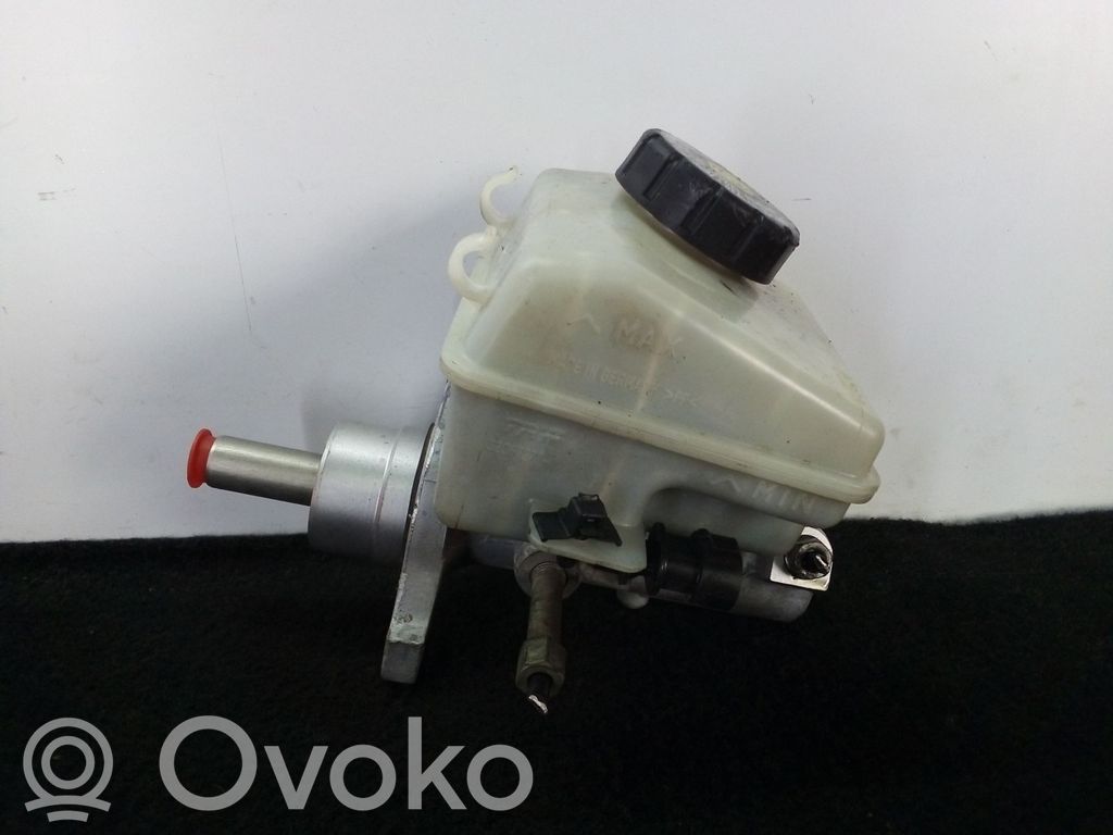 Bomba de freno   32067271