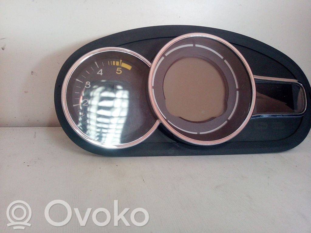 Spidometrs (instrumentu panelī)