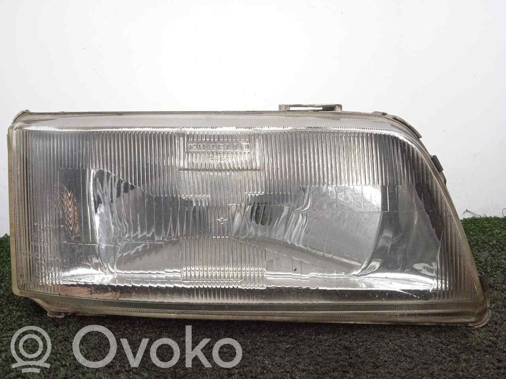 Priekšējais lukturis   9402