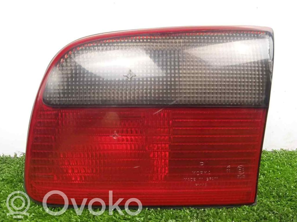 Tailgate rear/tail lights   OMEGAB1SERIE