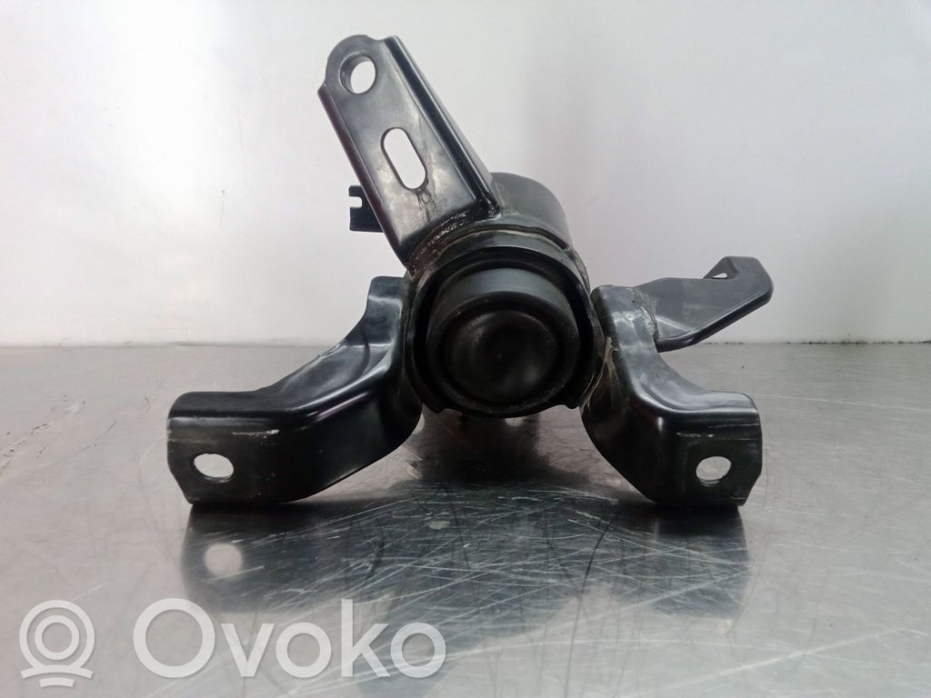 Toyota Auris E180 Soporte de montaje del motor 