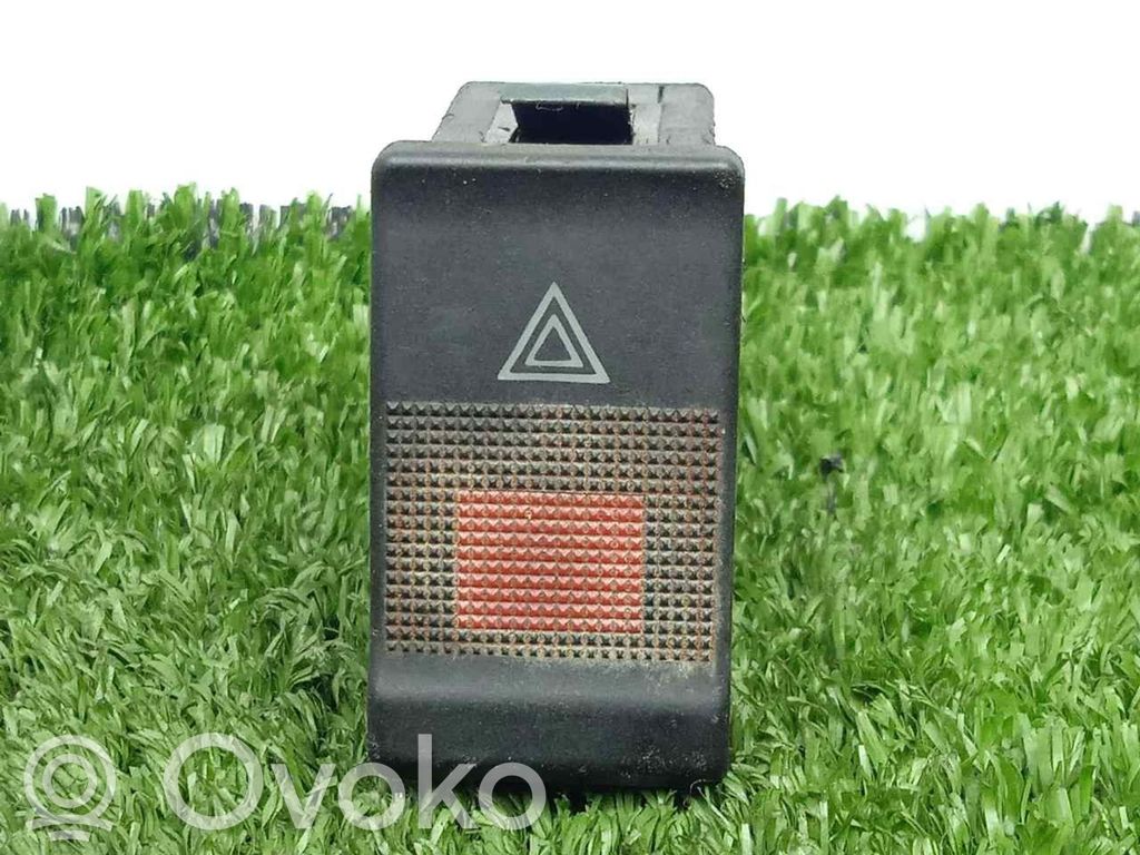 Schalter Warnblinkanlage   4A0941509,7PINES