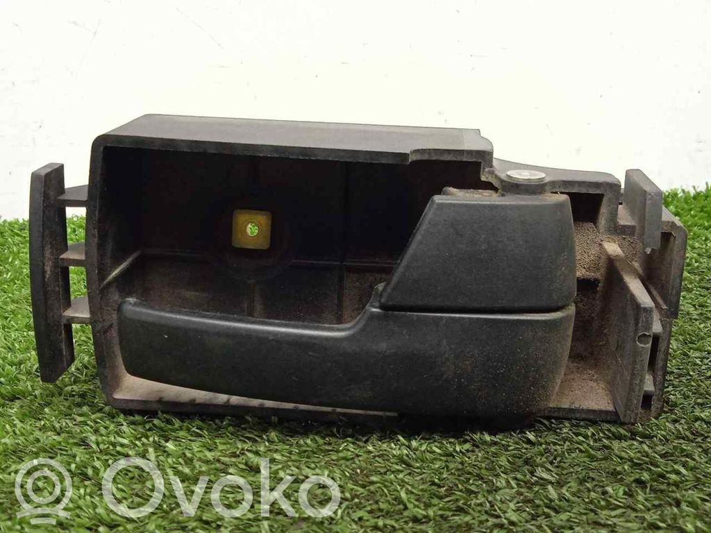 Manecilla interna puerta delantera   2T14V266A62CG