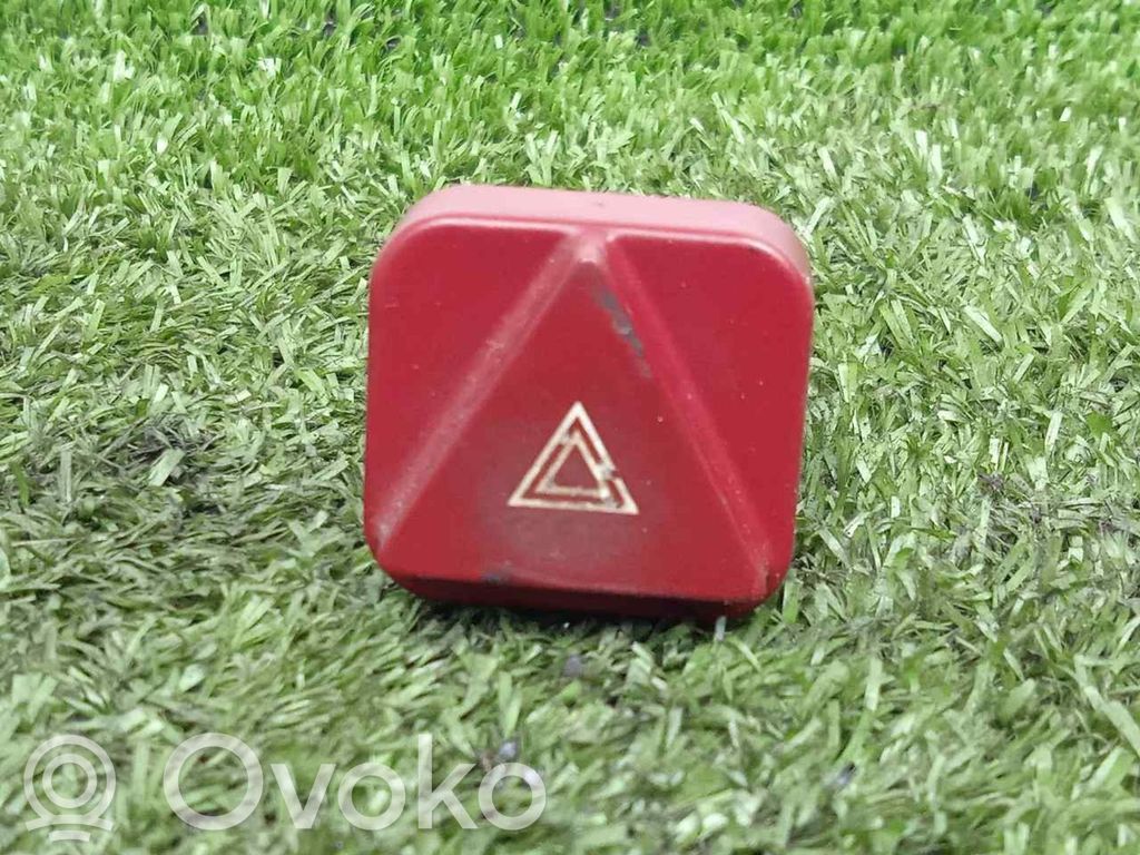 Hazard light switch   96464896KR