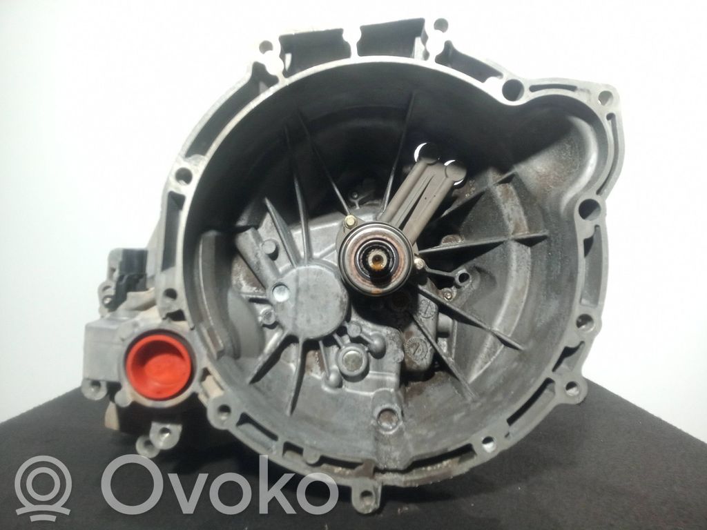5 Gang Schaltgetriebe   XS4R7002FB,5VELOCIDADES