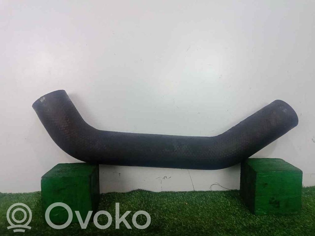 Coolant pipe/hose
