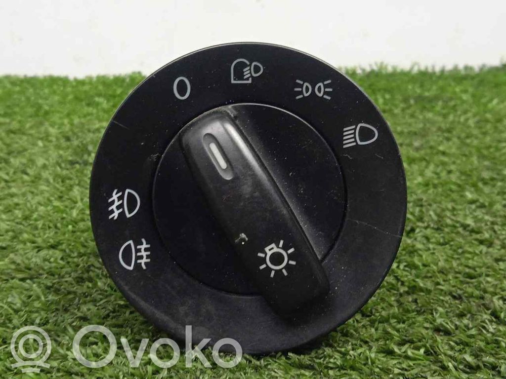 Volkswagen Golf SportWagen Multifunctional control switch/knob 