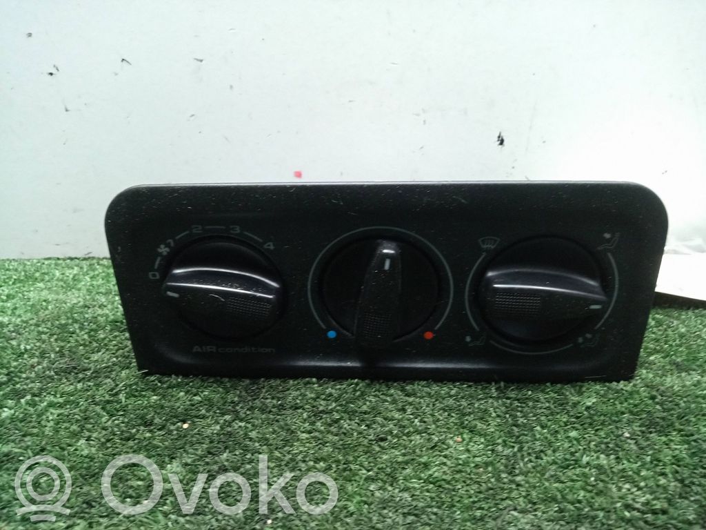Volkswagen Golf SportWagen Air conditioner control unit module 