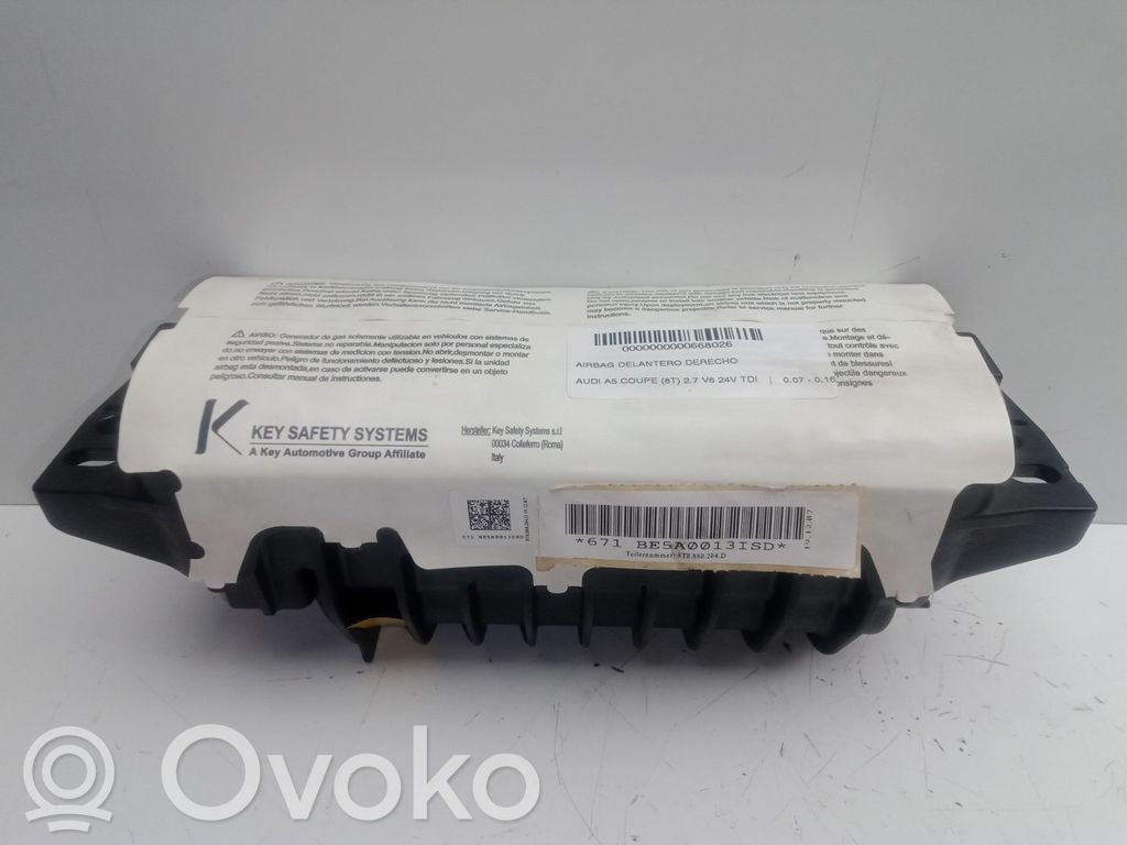 Airbag latéral   8T0880204D