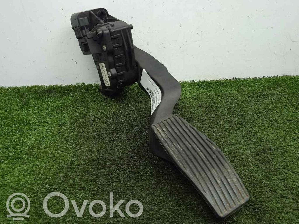 Acceleration sensor