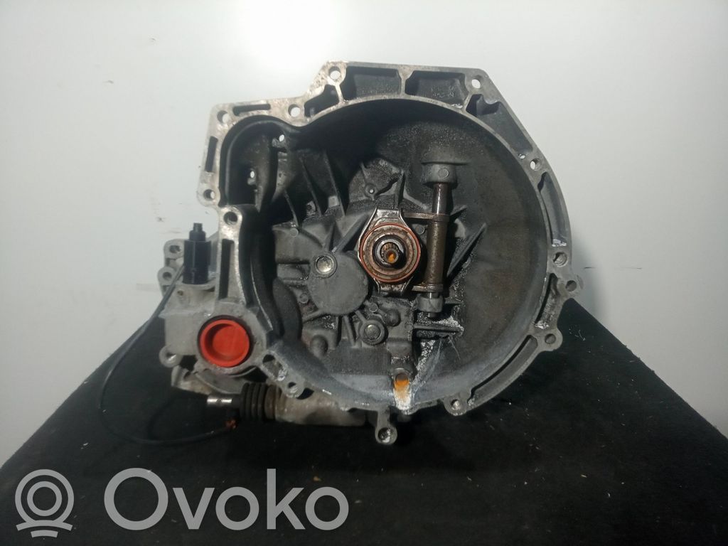 Mechaninė 5 pavarų dėžė   96WT7002CBD,5VELOCIDADES