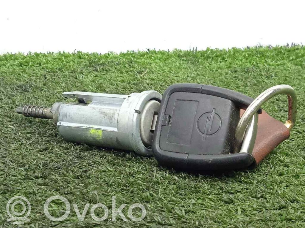 Užvedimo spynelė   SINREFERENCIA,VECTRAB,SOLOBOMBIN