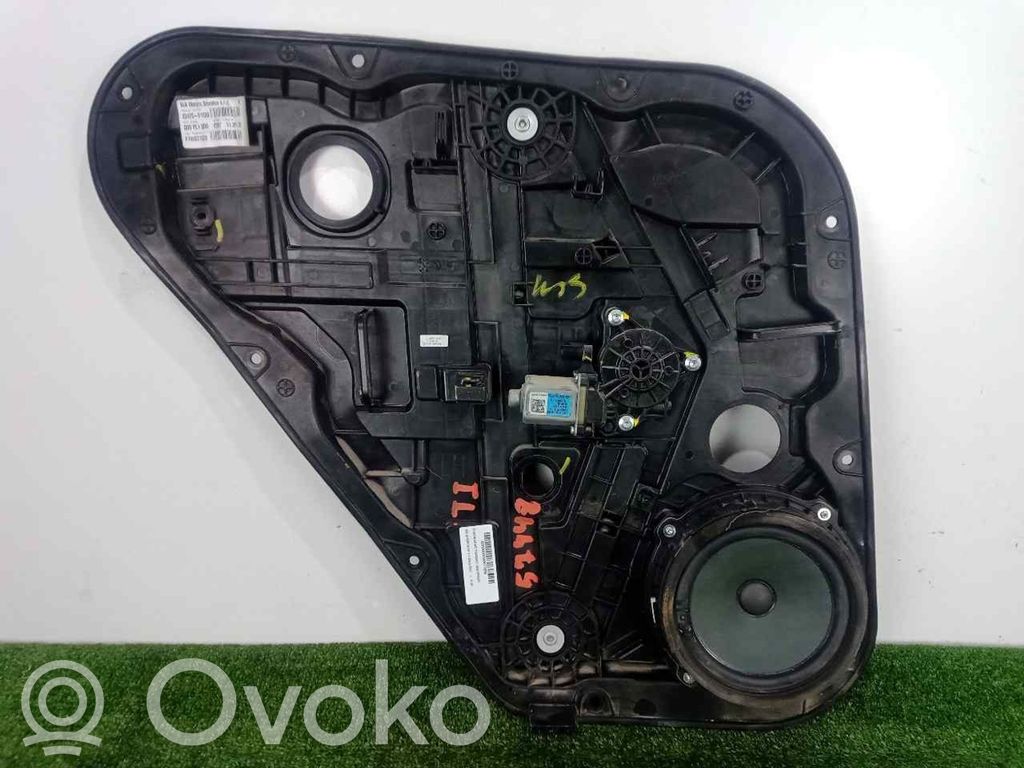 KIA Sportage Meccanismo di sollevamento del finestrino posteriore senza motorino 