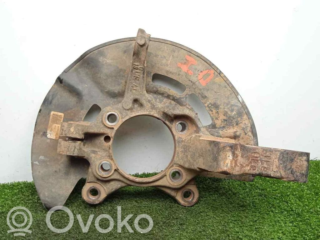 KIA Sportage Front wheel hub spindle knuckle 