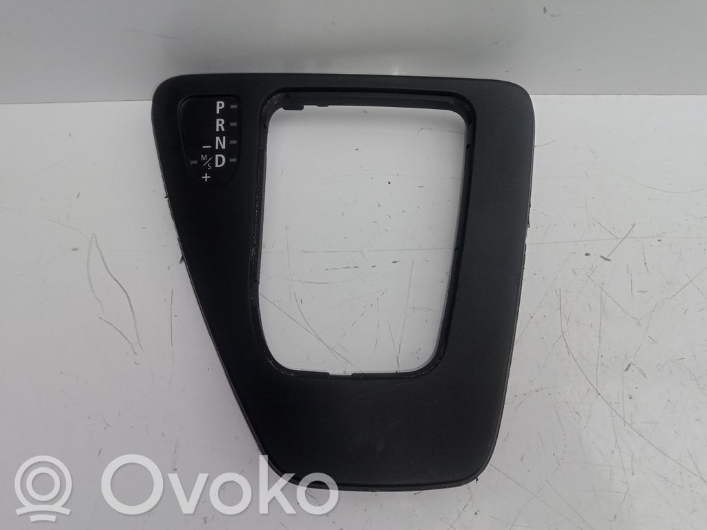BMW 3 E90 E91 Apakšējā dekoratīvā apdare 
