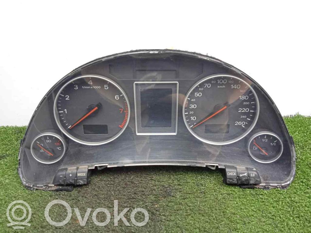 Audi A4 S4 B6 8E 8H Vitezometru (grup de instrumente) 