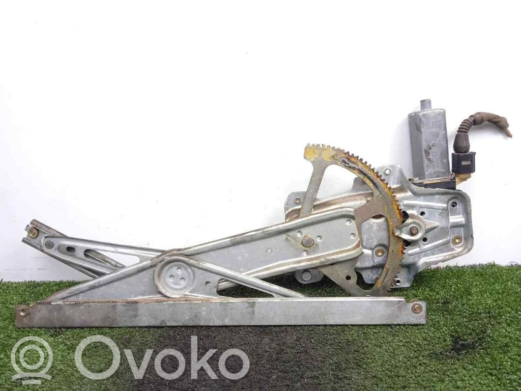 Toyota Yaris Podnośnik szyby drzwi z silniczkiem 